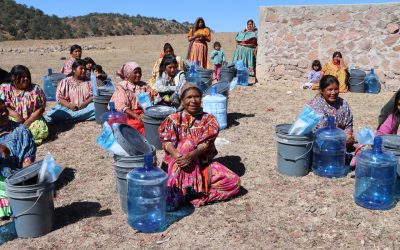 Entrega JCAS material de desinfección en Murichique, municipio de Carichí