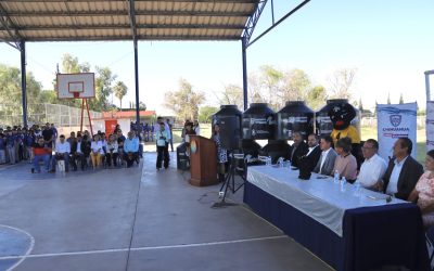 Dona JCAS tinacos a 20 planteles de educación básica de la región sur del estado