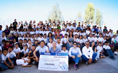 Entregan JCAS y JMAS Meoqui apoyos para infraestructura hidrosanitaria en dos planteles escolares 