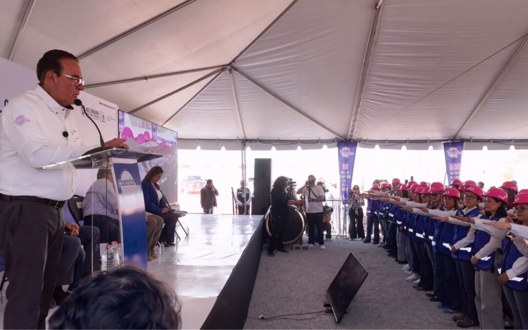 Rinden protesta la primera generación de “Cascos Rosas” de la JMAS Juárez