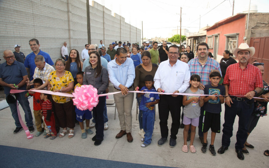 Entregan JCAS y JMAS Meoqui rehabilitación integral en la calle Privada de Zaragoza